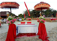 ジンバランビーチで新鮮で美味しいシーフードバーベキュー【デワタ・カフェ】|バリ舞踊を見ながら優雅にディナー